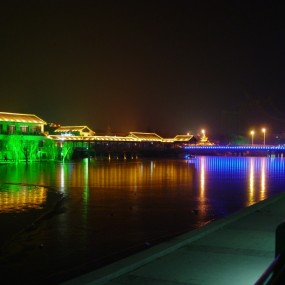 合肥高新区：一路一策 “智慧路灯”更节能